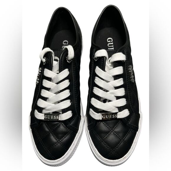 New Guess Lexxa Black/White Logo Sneaker Quilted Design  6.5 - Picture 1 of 7